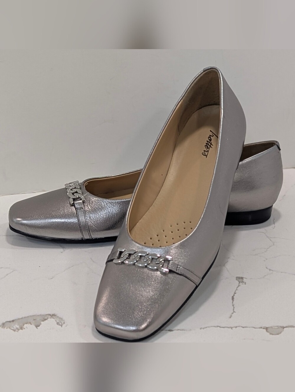 New Trotters Harmony Metallic Leather Comfort Flat Chain Slip On Walking Shoe 11